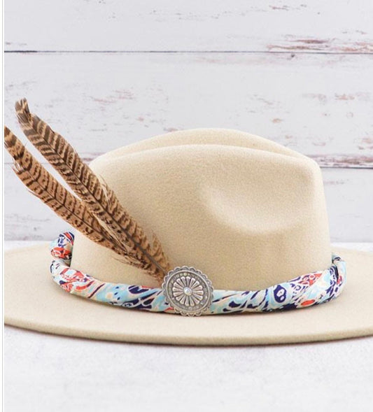 Concho Feather Pin